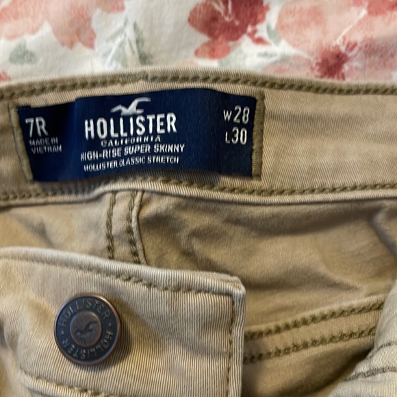 Khaki hollister jeans - Picture 2 of 2